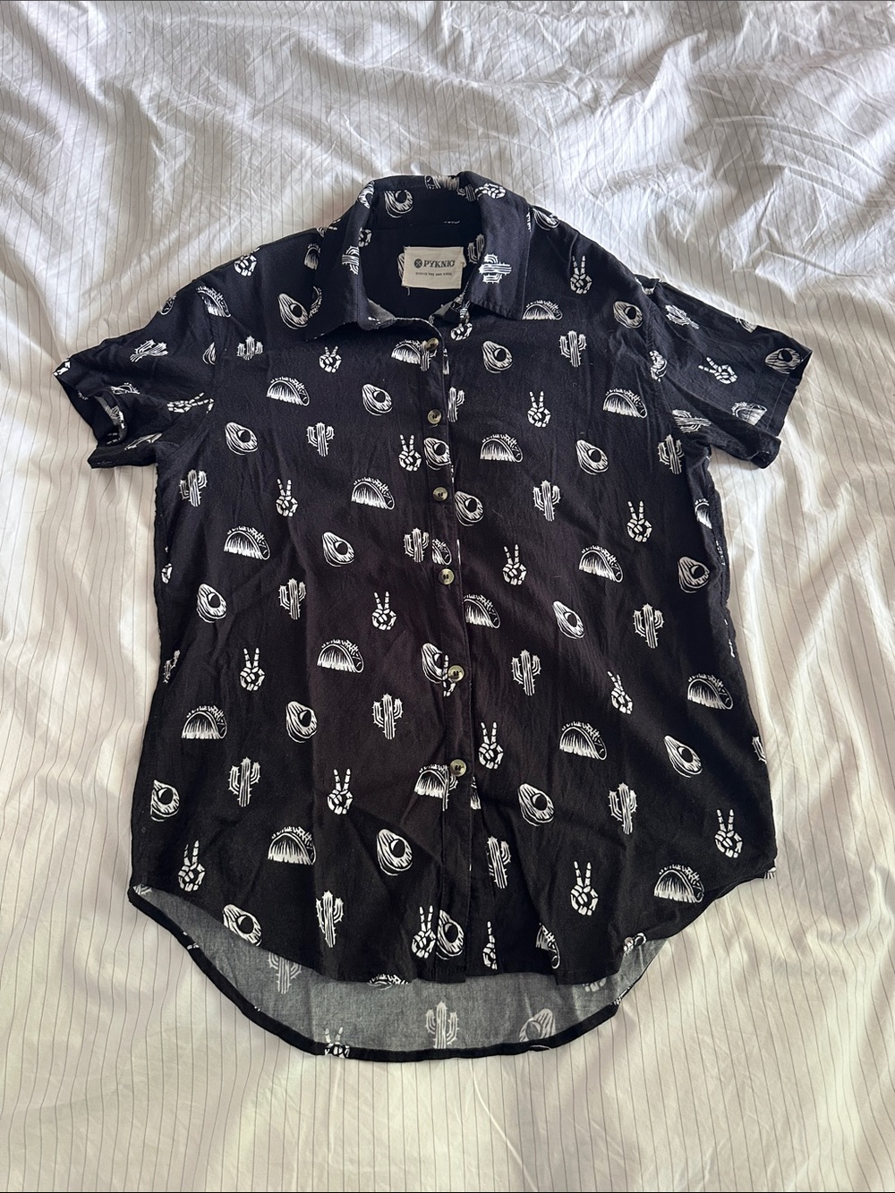 Pyknic- Men’s Short Sleeve Black Button-Up Shirt with White Desert Print